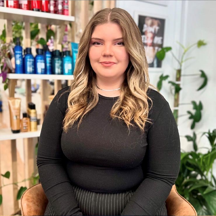 Elluca Pialligo Canberra Hair Salon Beth